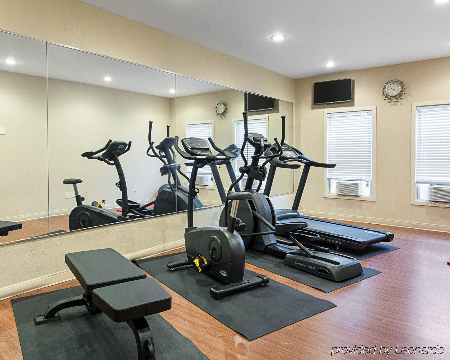 Red Roof Inn Newport News - יורקטאון מראה חיצוני תמונה